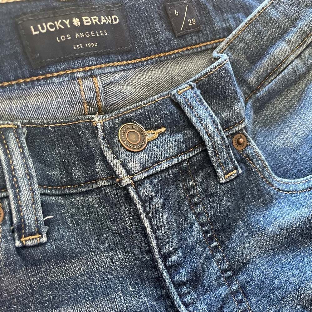 Lucky Brand Cropped Ankle Jean Size 6 Waist 28